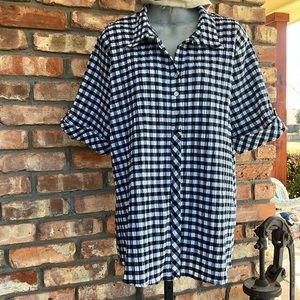 Rebecca Malone plus size  black and white gingham button down top. Size 2x